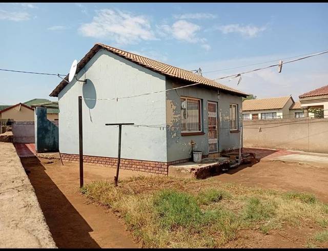 2 BEDROOM HOUSE FOR SALE IN SOSHANGUVE GG